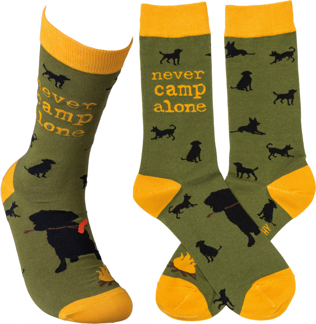 Never Camp Alone Socks / Dogs (Unisex)